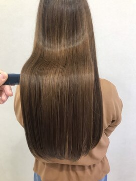 ウイバイファースト(u'i by first) 20代、30代、40代髪質改善トリートメント 美髪エステ!!