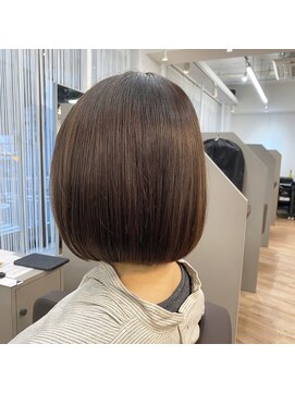 ジエクト ヴィシア(The Ect VIXIA) 大阪ボブ×イルミナカラー×ぱつっとボブ×ボブ