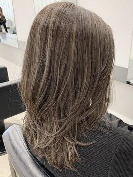 ココ 本八幡(KOKO) ★デザインカラー/レイヤーカット/ウェットヘアオリーブベージュ