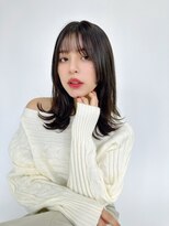 ルービック(Rubik's)&nbsp;グレージュ /韓国風ゆるふわラフウェーブミディ