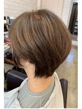ヘアーサロン カラーラ(Hair Salon Color ra) レディースショート