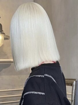 ジーナ(XENA) ケアブリーチ×ハイトーン×ホワイトカラー(渋谷)