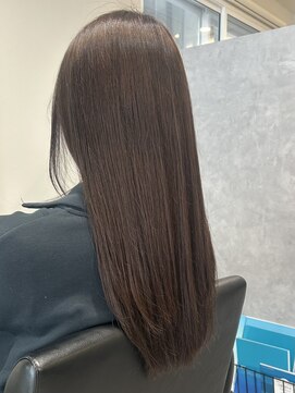 ガーベラ(gerbera) 落ち着いたグレーカラー