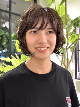 ラーサ(LaHzA) 大人ショートボブ前下がりショートボブ前下がりボブひし形ボブ