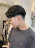 メンズカットフェード刈り上げセンターパートマッシュ