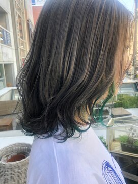 ヴィヴィ(VIVIE) インナーイヤリンググリーンデザインカラーブルーグレージュ