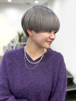 テテ(TETE)&nbsp;マッシュショート/ショートボブ/シルバーカラー