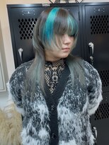 イエナ 渋谷(IENA) スモーキーカラーダークブルーハッシュカット顔周りカット