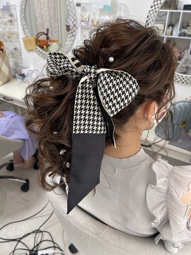 アチーブ エムプラス 茶屋町店(Achieve m +) ポニーテール(梅田茶屋町ヘアセット専門店Achieve m+)