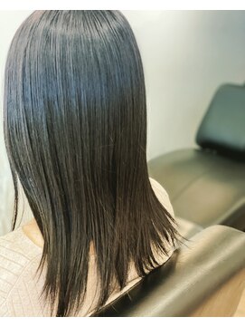 シス(sisu) 実習生カラー