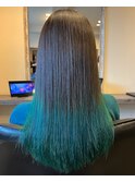 グラデーションカラー　ダブルカラー　ブリーチカラー　グリーン
