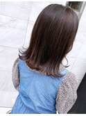 切りっぱなし/ミディアムヘア/カーキベージュ