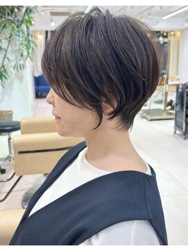 アンド ストーリーズ(&STORIES) ひし形ショート/前下がりショート/絶壁解消30代/40代【橋本】