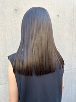 レジュアル(RESSUAL)&nbsp;黒髪ボブルフネビージュ小顔ヘアワンレン