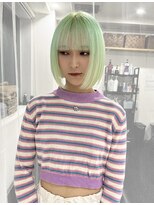 ナナ(NANA)&nbsp;グリーン/ブリーチ/カラー/ボブカット