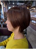 首元スッキリ！若見えを叶える丸みショートボブ