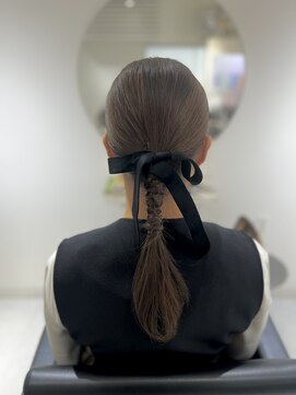 ヘアセット／お呼ばれヘア／ローポニーテール／タイトアレンジ