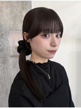 グレージュ × 顔周りカット