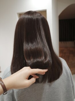 アン(awn)の写真/【MILBON】の髪質改善トリートメントを使用。髪内部から潤いを与え、毛先までまとまる髪へ。