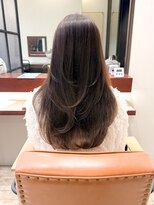 マーリャヘアー(mallia hair)&nbsp;レイヤースタイルレイヤーカットロングレイヤー小顔スタイル