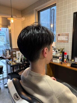 ザ ブライト バーバー(The BRIGHT BARBER) 左七三ビジネスマンスタイル　ツーブロ