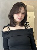 美髪韓国ミディアムレイヤーカット前髪あり暗髪ダークグレージュ