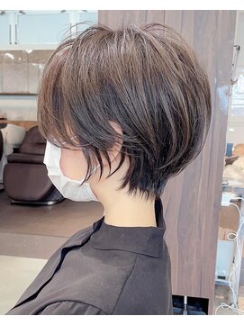 ヨリ ルトロワ 札幌大通(yori Le_trois) 似合わせカット30代40代50代ショートボブくびれレイヤーカット
