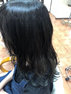 ヘアディレクション ビークス 上並榎店(HAIR DIRECTION BEECX) ブルーグリーンカラー