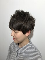 パティオンツー(PATIONN2)&nbsp;レディースアンニュイ無造作パーマベリーショートマッシュヘア