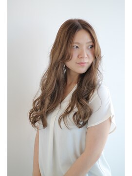 ディオ アンド ルーチェ アット(Dio&Luce at.) 【Dio Azabu Toriizaka】抜け感プラチナベージュ