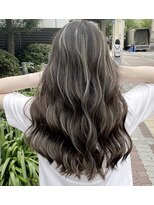 ピヨン 心斎橋(piLLon)&nbsp;大人かわいい　3Dハイライトカラー☆プラチナグレージュ