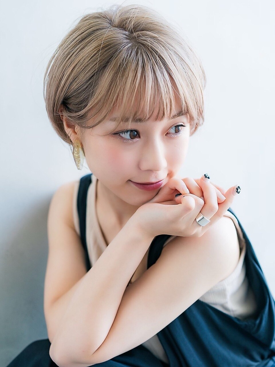 新品　浜崎あゆみ　あゆ　美濃焼どんぶり　お皿 Amazon.co.jp: 浜崎あゆみ 美濃焼どんぶり : ホーム＆キッチン