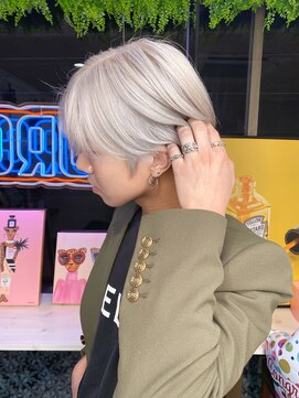 フォース ヘアー(FORCE HAIR) 韓国ホワイト