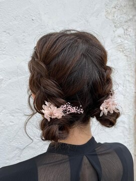 アルピナ 上小塙店(alpina) 編み込み ツイン団子ヘア