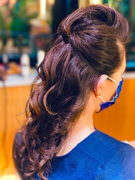 六本木美容室 西麻布店 大人クールハーフアップ