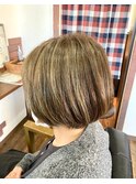 ショートボブ/ハイトーン