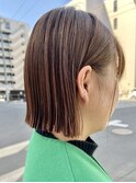 20代30代大人可愛い艶感グレージュ切りっぱなしボブ