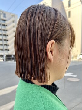 オーガニック アトリエ 大宮(organic+atelier) 20代30代大人可愛い艶感グレージュ切りっぱなしボブ