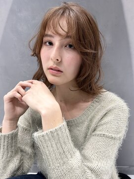 ビューナゴヤ 名駅(VIEW NAGOYA) 黒髪/ボブルフ/小顔/顔まわりカット/おくれ毛/シースルーバング