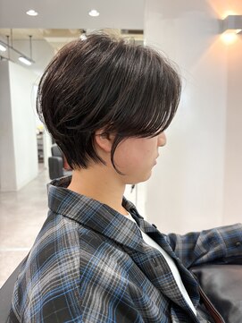 グランドライン(GRAND LINE) 前髪長めの美人ショート