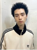 スーツ短髪ツーブロック束感モテる黒髪シークレットパーマ流行