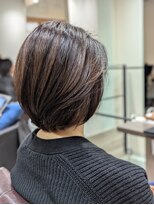 アオ(a-o)&nbsp;ショートボブ×自然に見えるハイライト