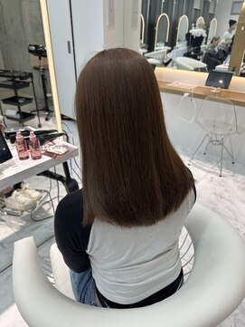 ロンドルピナス 小倉(Lond Lupinus) ブルーブラック/ワイドバング/美髪のススメ/外ハネボブ/北九州