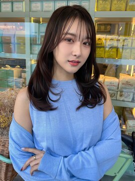 オムニス 表参道(Omnis) ハイレイヤー/ミディアム・ロング/20代/30代/顔周り・フェイス