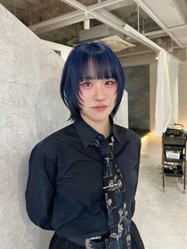 トリムバイエンヴィ(tlim by ENVY) 色落ちがシルバーになるネイビーブルーウルフカット