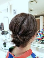 ヘアールウ(HAIR ruu.) ねじってちらして、ねじってちらして