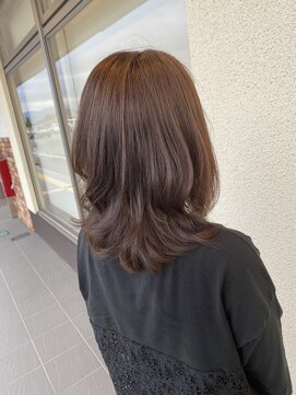 ラフィージュジャパン(RAFFIGE JAPAN) ひし形&スイングカールで最高のバランススタイル/ロングレイヤー