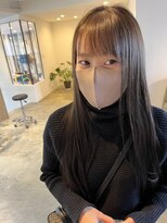 エムドットヘアーサロン(M. hair salon)&nbsp;落ち着いたシルバー