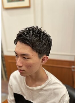 ワイズバーバー ギンザ  神田御茶ノ水店(Y's BarBer GINZA) メンズカット×ツーブロック×アップバング<理容室>
