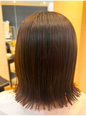 30代40代大人可愛い小顔ミディカット外ハネボブハイライト